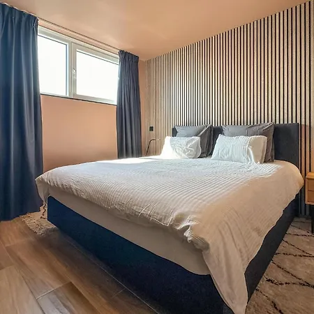 2 Bedroom Beautiful In Bièvre