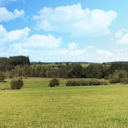 Apartament 2 Bedroom Beautiful In Bièvre